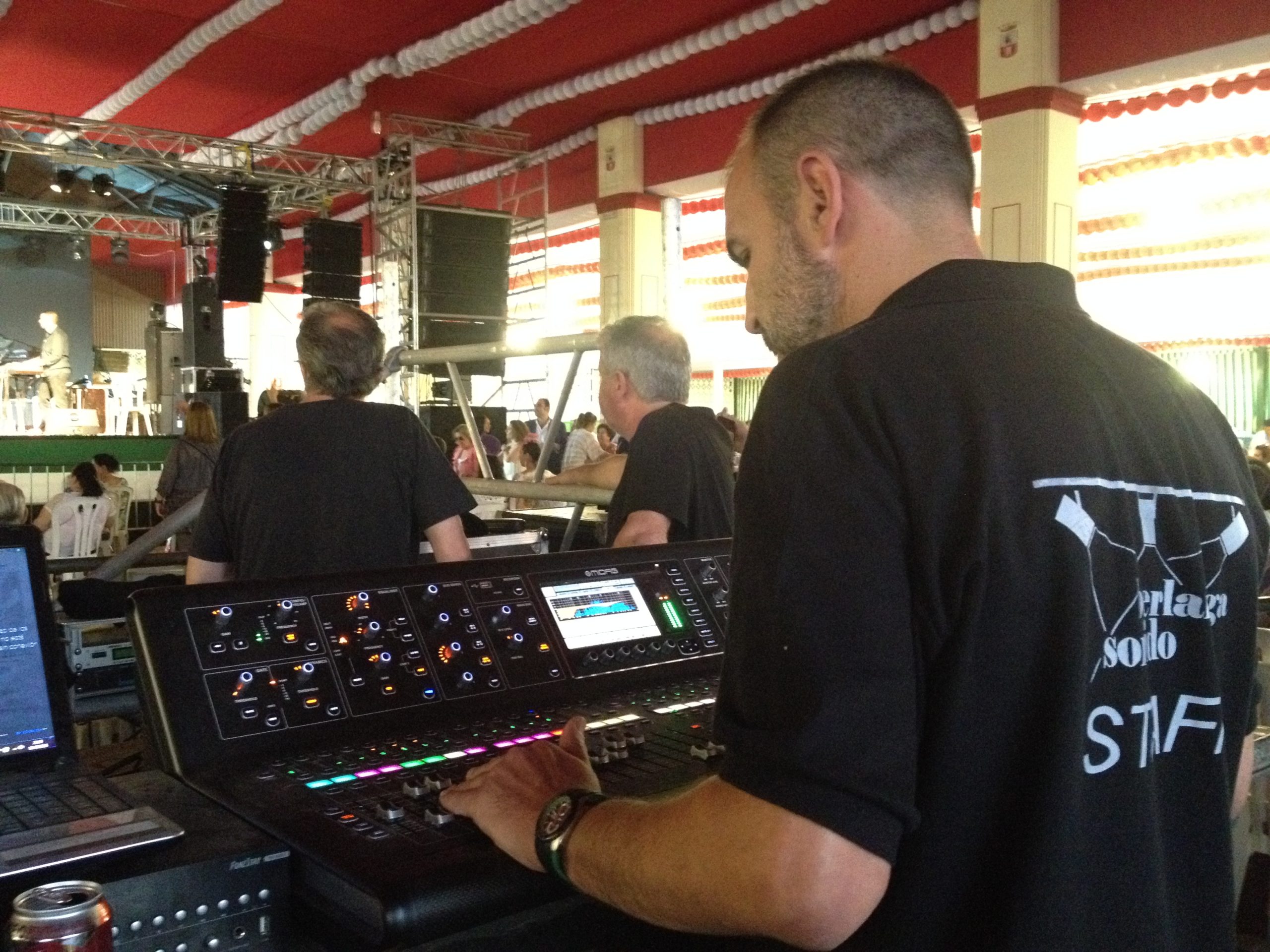 Caseta Municipal “Feria Dos Hermanas 2015 y 2016” (Sevilla)